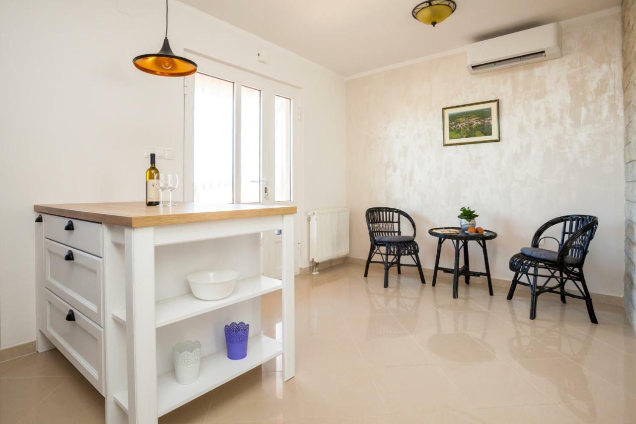 Holiday Apartment Ivica Milohnici المظهر الخارجي الصورة