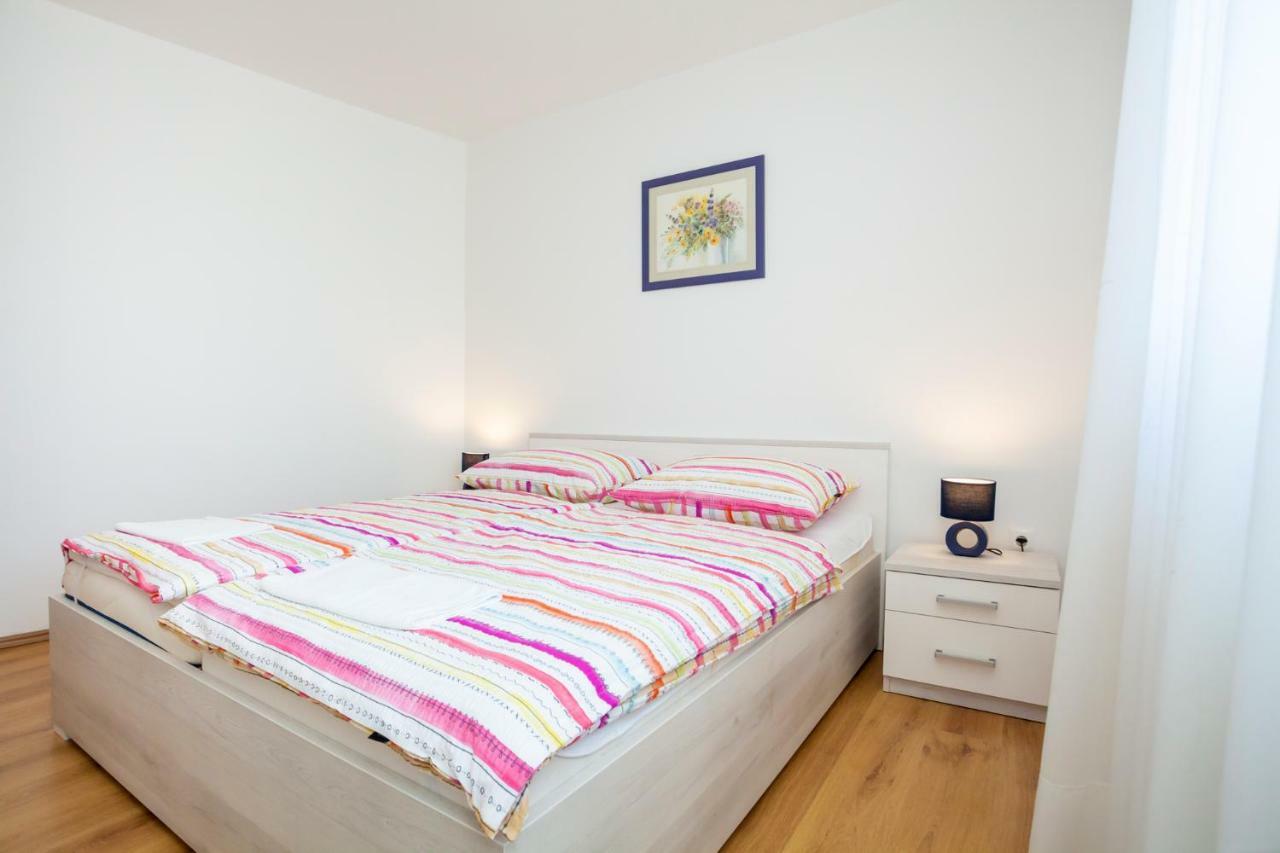 Holiday Apartment Ivica Milohnici المظهر الخارجي الصورة