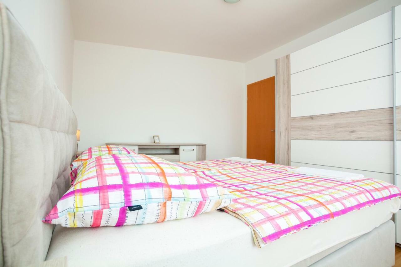 Holiday Apartment Ivica Milohnici المظهر الخارجي الصورة