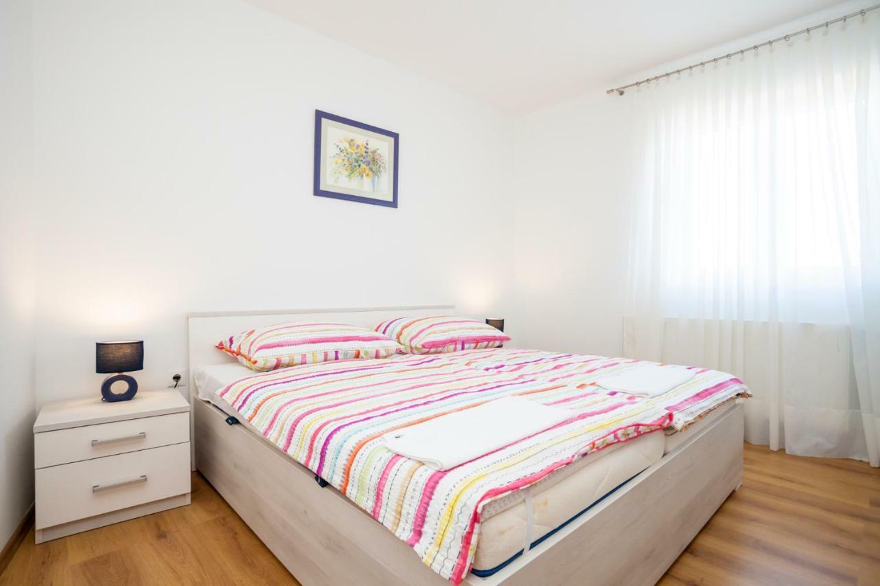 Holiday Apartment Ivica Milohnici المظهر الخارجي الصورة